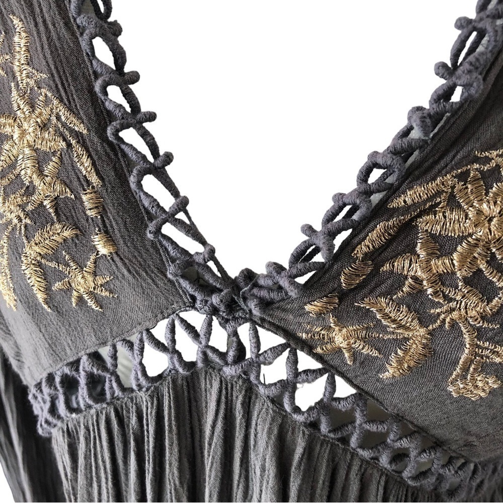 En Crème Popover Top Dress Women M Gray with Gold Metallic Thread Embroidery - Picture 3 of 11